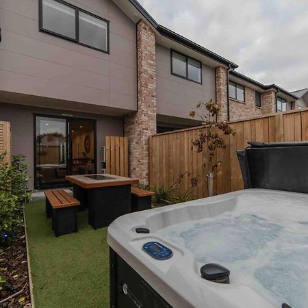Stones Throw From The Stadium & Hot Tub Christchurch Zewnętrze zdjęcie